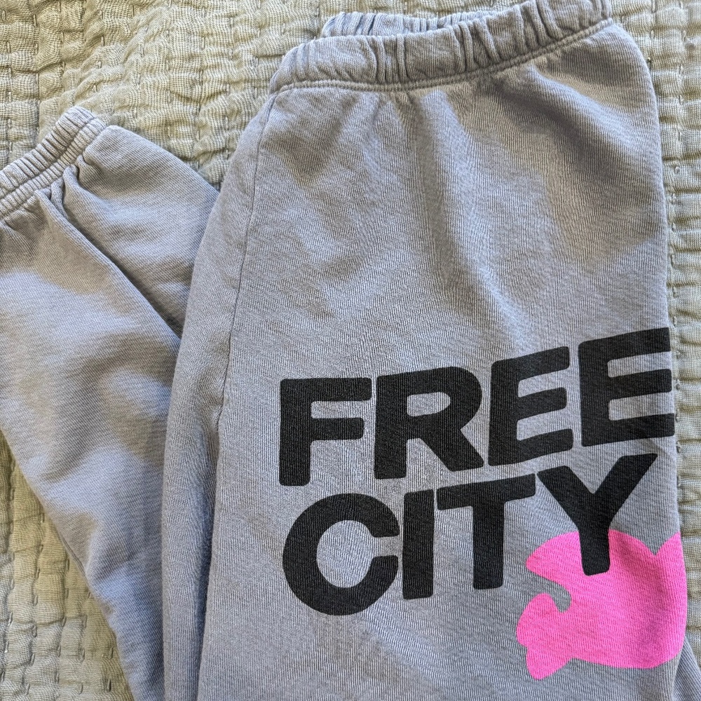 Freecity Sweatpants